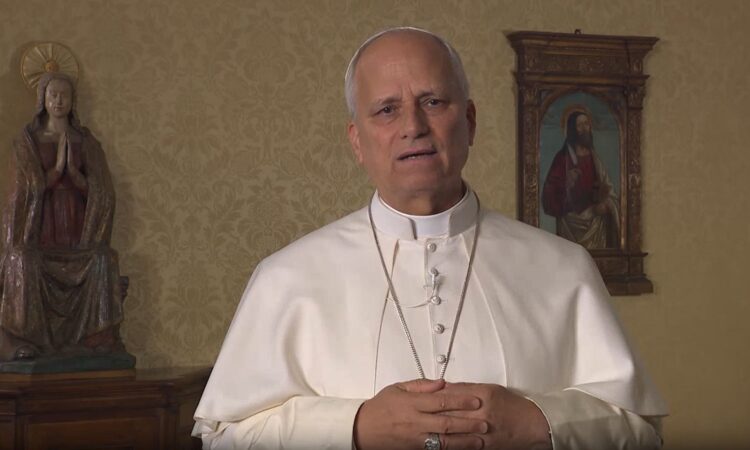 Papa aos jovens: usem as redes e a inteligência artificial com moderação