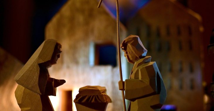 christmas-3882221_1920