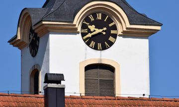 church-clock-4353525_1920