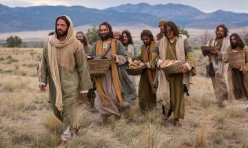 jesus-alimentando-o-povo-no-deserto