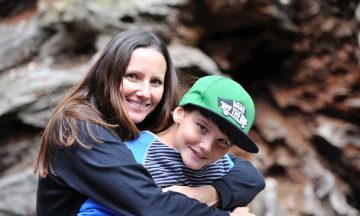 mother-and-son-2404328_1920