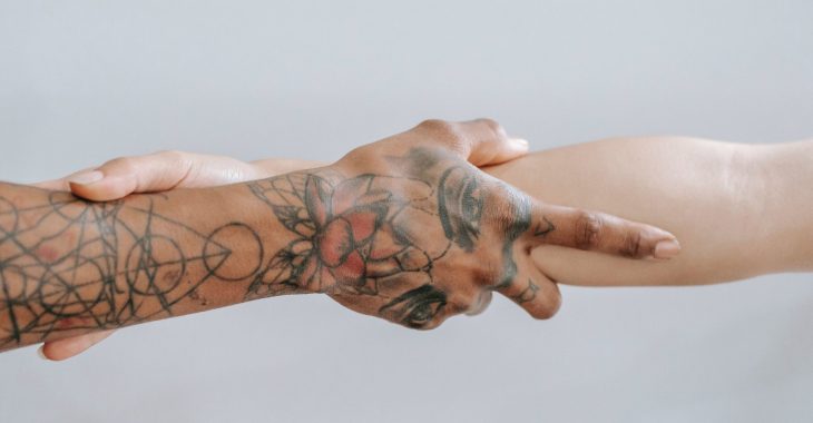 pexels-tim-samuel-5838809