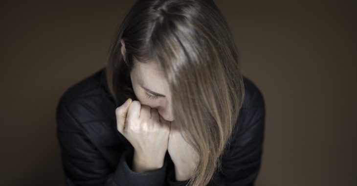 woman-gca22baf48_1920